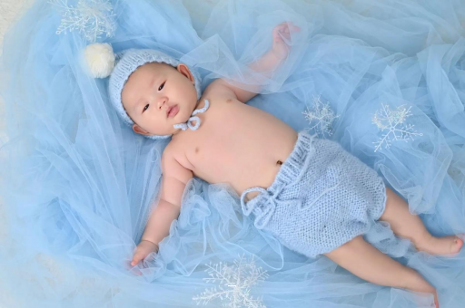 黔西宝宝多大能喝纯牛奶 黔西宝宝多大能喝纯牛奶