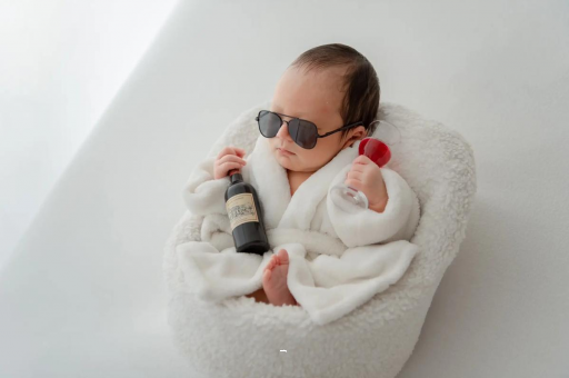 黔西宝宝睡觉翻滚 黔西宝宝睡觉翻滚